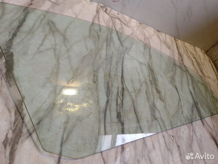 Стекло двери передней правой Audi A4 B5 AEB 1999