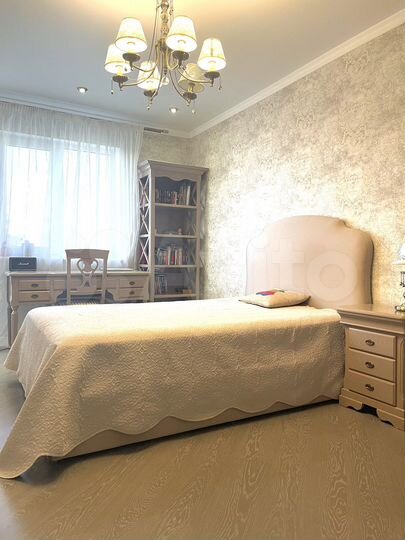 4-к. квартира, 131 м², 3/16 эт.