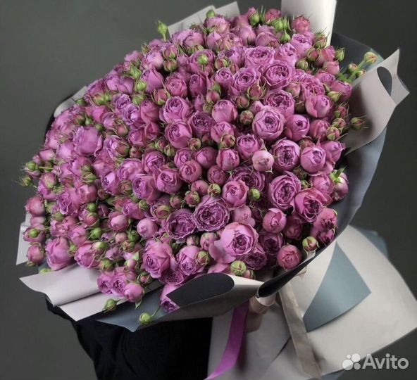 Пионовидные розы букет