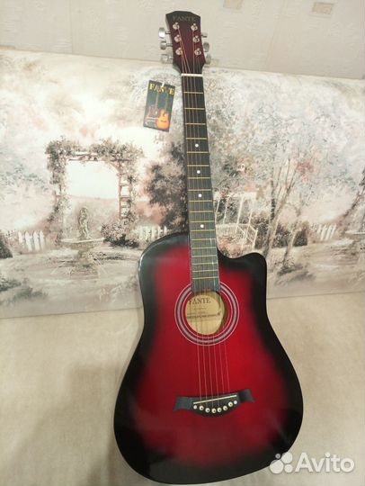Акустическая гитара (новая)