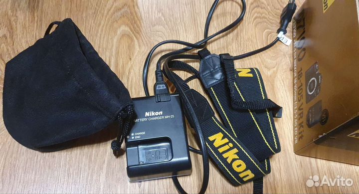 Nikon D7100 18-105 kit