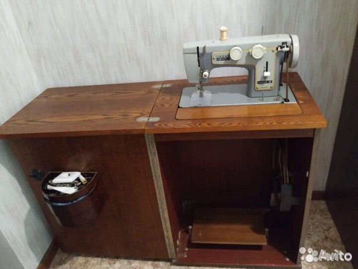 Швейная машинка чайка 3