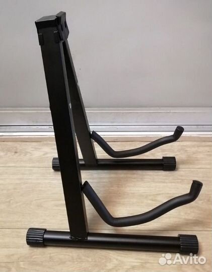 Стойка для гитары Новая