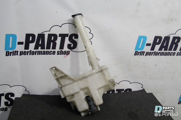 Бачок стеклоомывателя Toyota Celsior UCF31-0049182