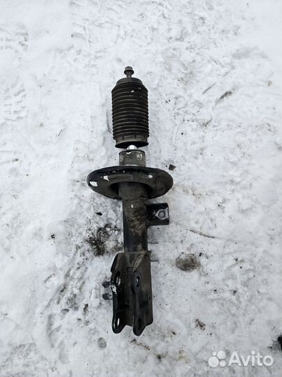 Стойка передняя левая Mazda 6 GJ