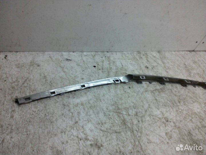 Молдинг бампера передний правый Bentley Flying