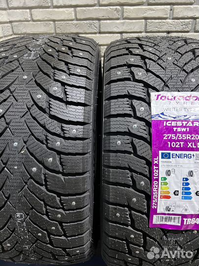 Tourador Winter Pro TS1 245/40 R20 и 275/35 R20