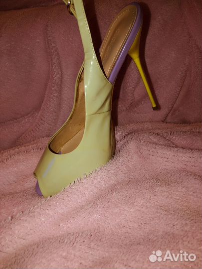 Туфли женские