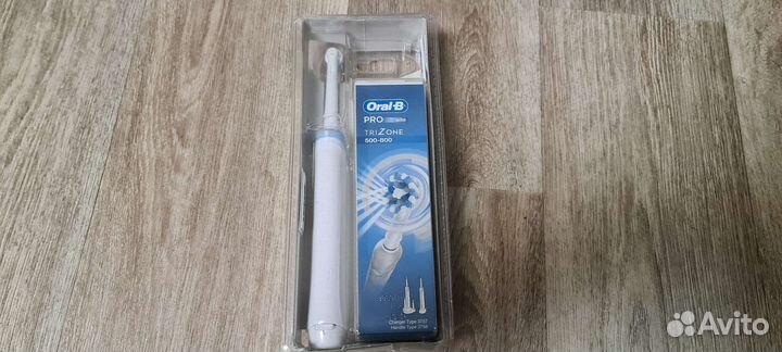 Зубная щетка oral-b