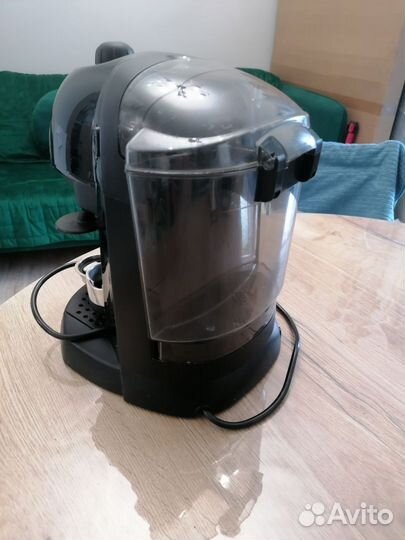 DeLonghi рожковая кофеварка EC201CD.B