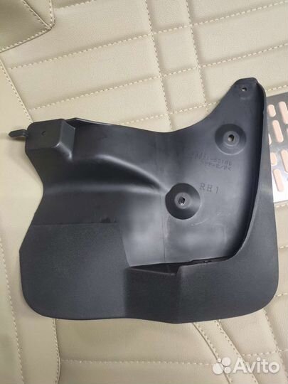 Брызговики land cruiser200