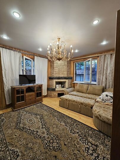 2-к. квартира, 49 м², 1/4 эт.