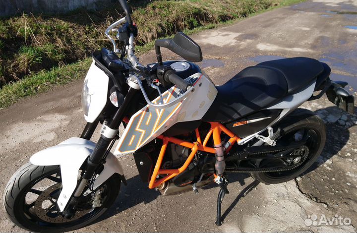 Мотоцикл KTM Duke 690