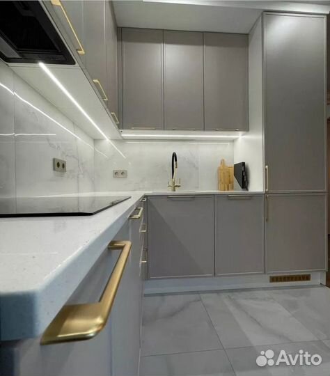 Кухня новая