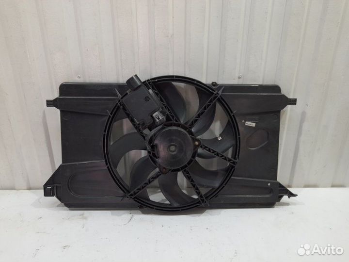 Вентилятор радиатора Ford Focus 2 2004 - 2011