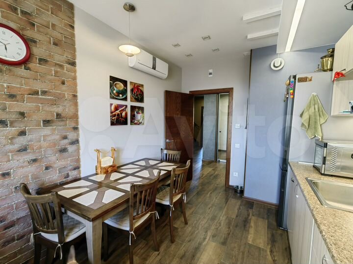 5-к. квартира, 137,3 м², 9/10 эт.