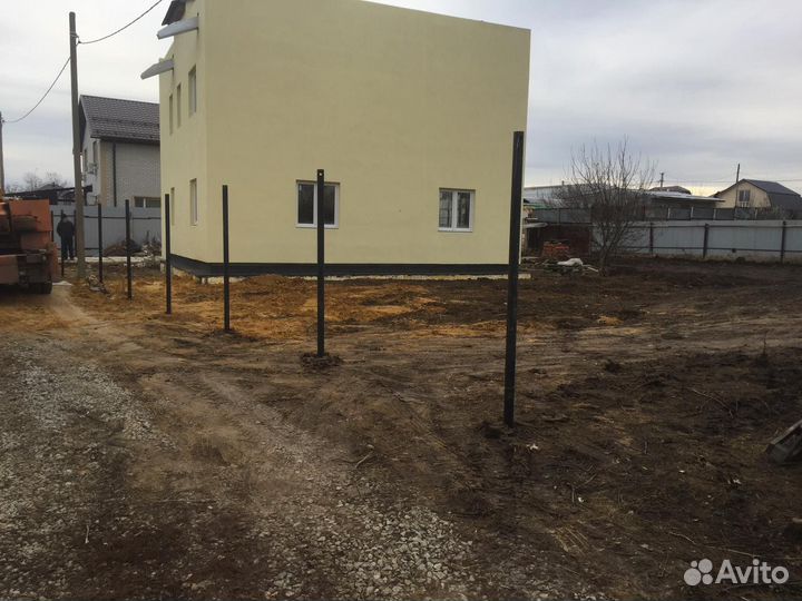 Винтовые и жб сваи под забор из проф. листа