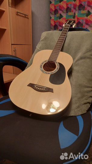 Акустическая гитара