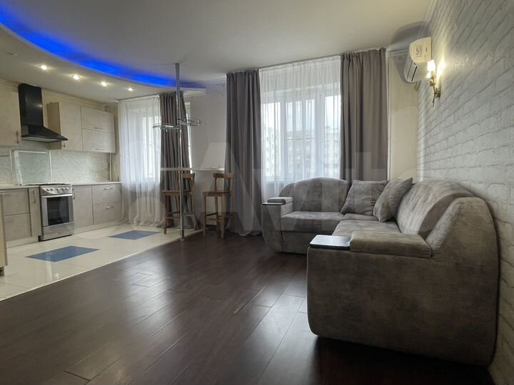 2-к. квартира, 63 м², 7/10 эт.