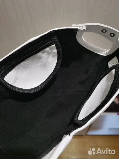 Кепка кожаная теплая