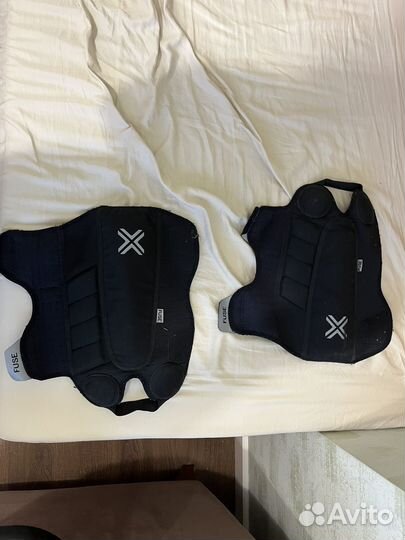 Наколенники