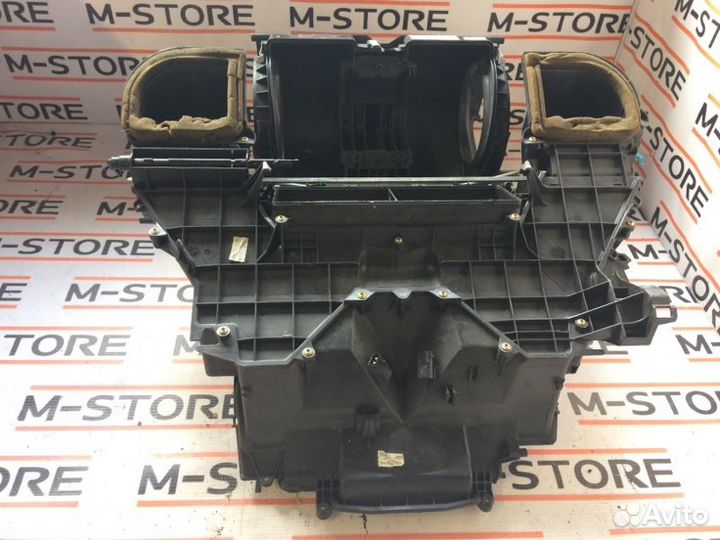 Корпус печки Bmw X5 E53 M54B30 2001