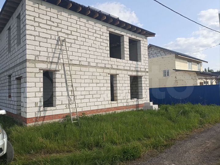 Дом 200 м² на участке 10 сот.