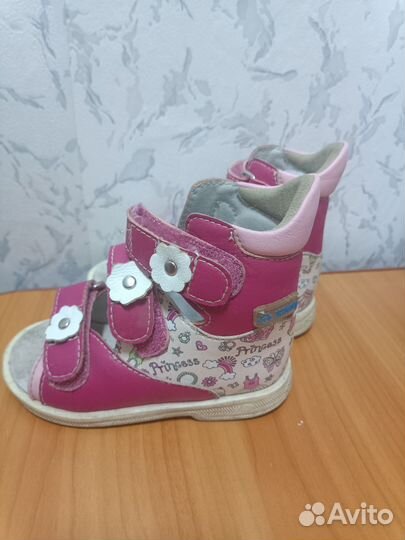 Ортопедические сандали для девочки 21 размер