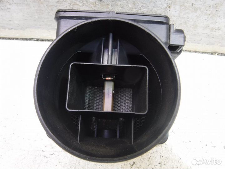 Расходомер воздуха Mitsubishi Galant viii