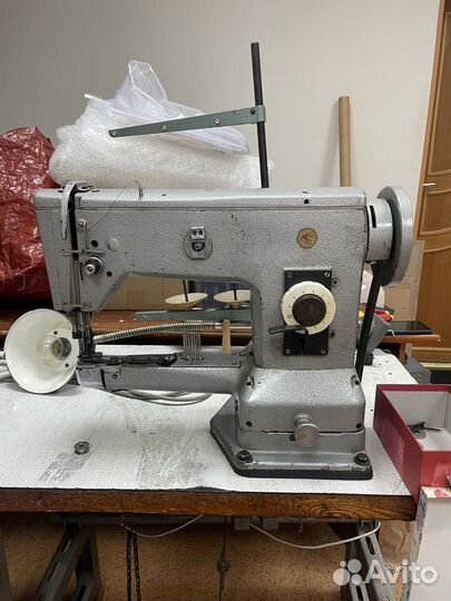Швейная машина с шагающей лапкой Подольск