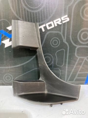 Пластик багажника левый Volkswagen Touareg 7L