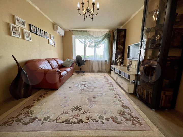 2-к. квартира, 56 м², 6/10 эт.