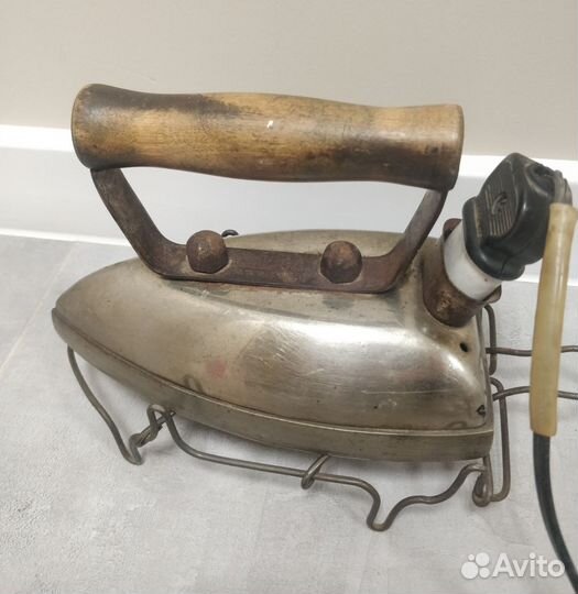 Утюг электрический СССР. 40-50г