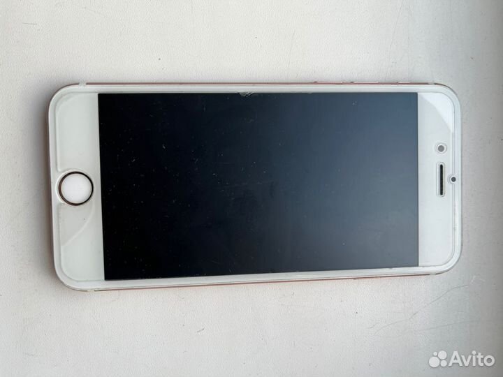 Телефон iPhone 6s