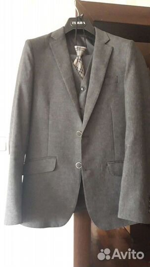 Костюм подрастковый тройка