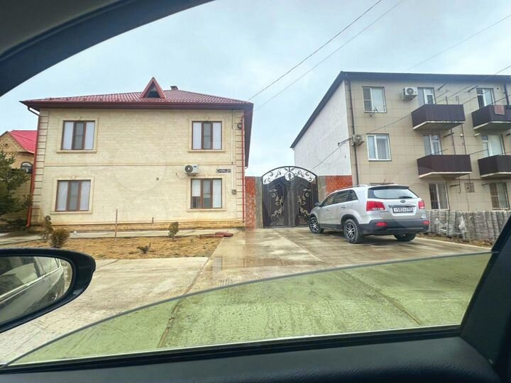 Аукцион: 1-к. квартира, 61,3 м², 1/2 эт.