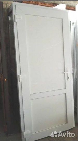 Двери входные Алюминиевые Пластиковые