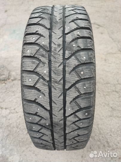 Bridgestone Ice Cruiser 7000S 225/60 R17 99T