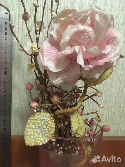 Ваза с искусственными цветами цветочная композиция