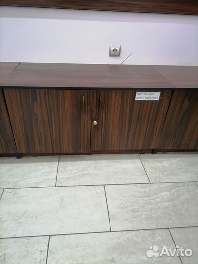 Тумба с замком