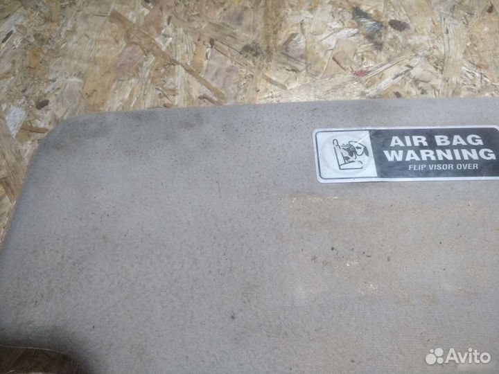 Козырёк передний левый мерседес мл 430