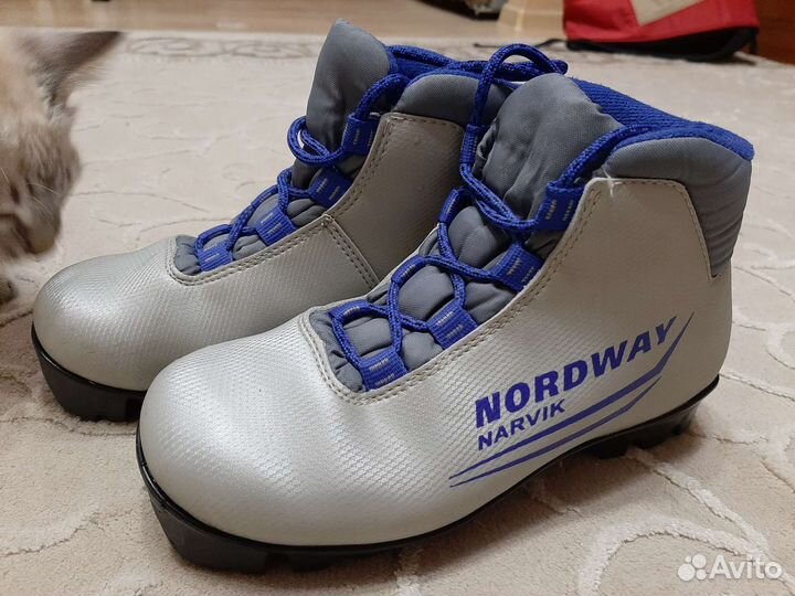 Лыжные ботинки р-р 34