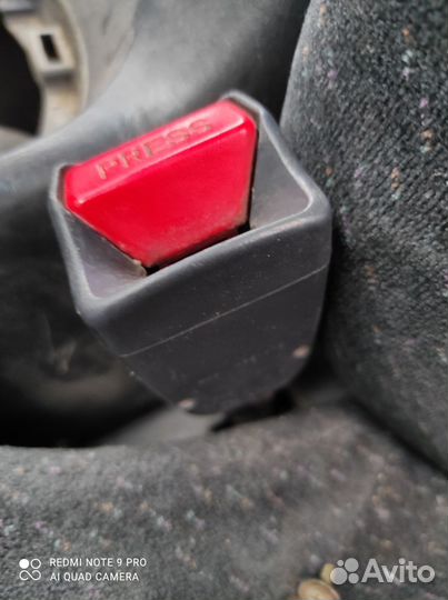 Замок ремня безопасности левая Sonata EF 2001-2012