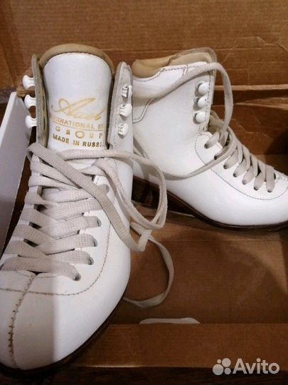 Коньки фигурные