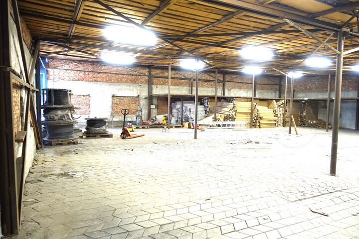 Склад, 335 м²
