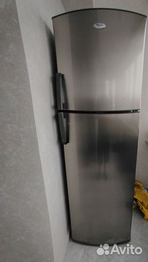 Холодильник whirlpool