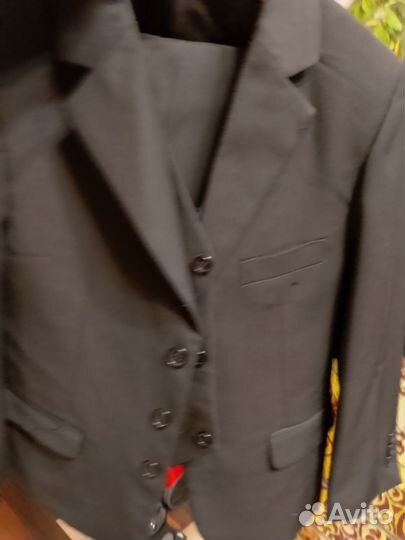 Брючный костюм на мальчика 5-6 лет