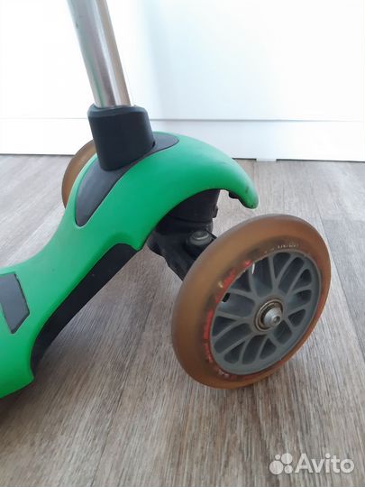 Самокат Glider deluxe