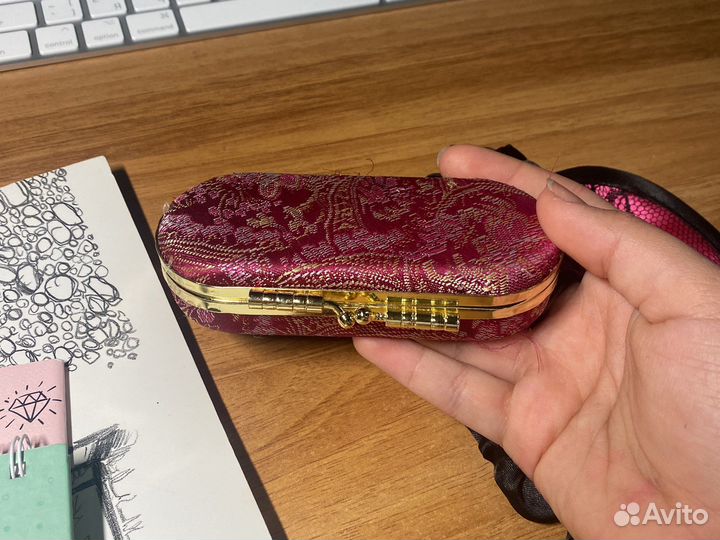 Вещи, бижутерия,скетчбуки, для дома