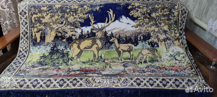 Старинный ковер